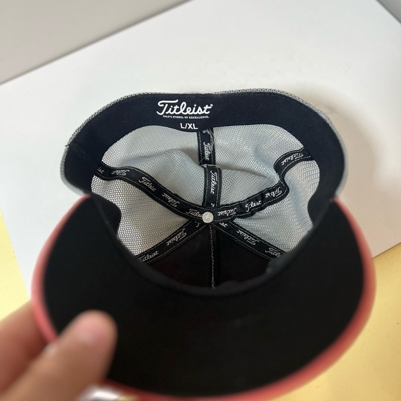Titleist L/XL Front Box Logo Performance Golf Hat - Picture 6 of 6